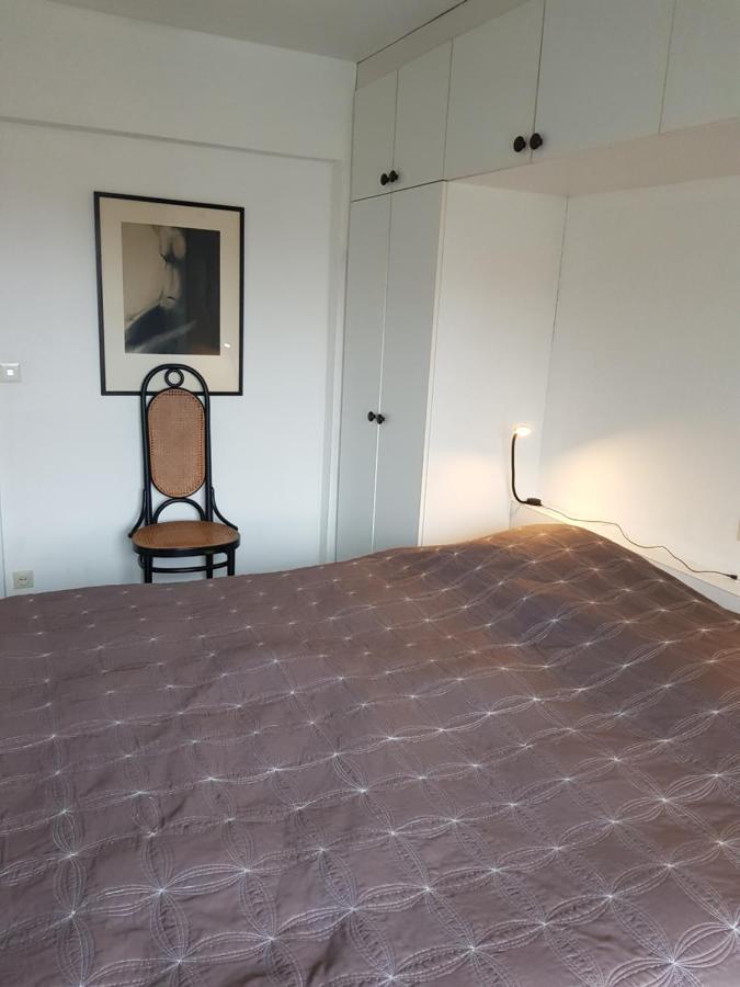 Modern Appartement Met Frontaal Zeezicht En Prive Parking Knokke-Heist Kültér fotó
